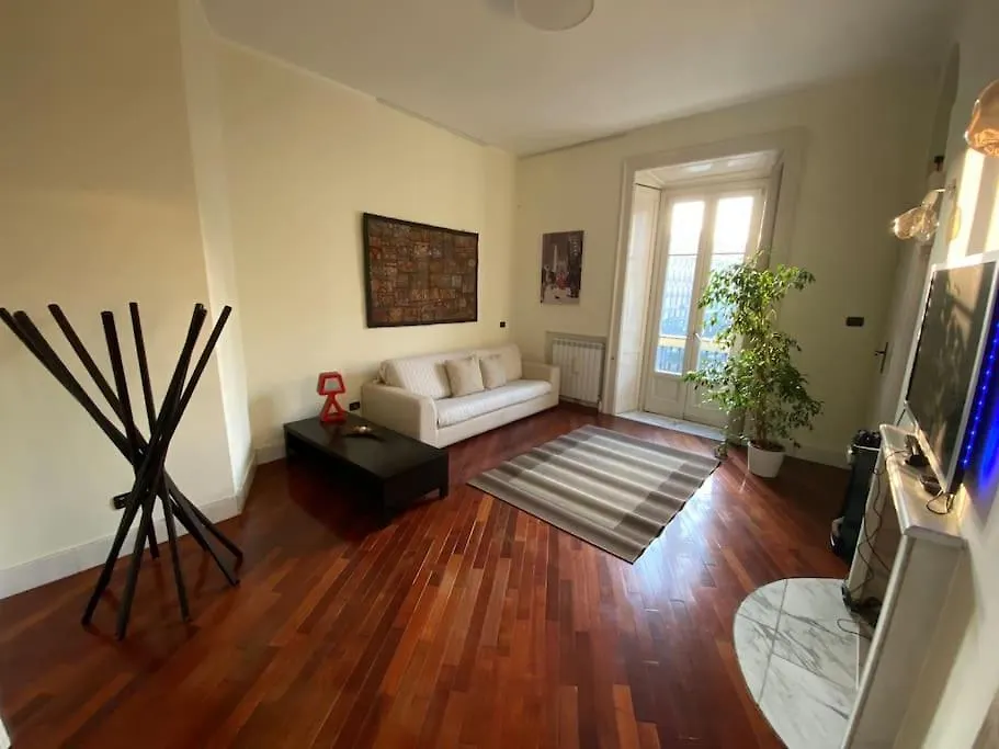 Casa Delle 5 Giornate Di Milanoアパートメント 0*, ミラノ